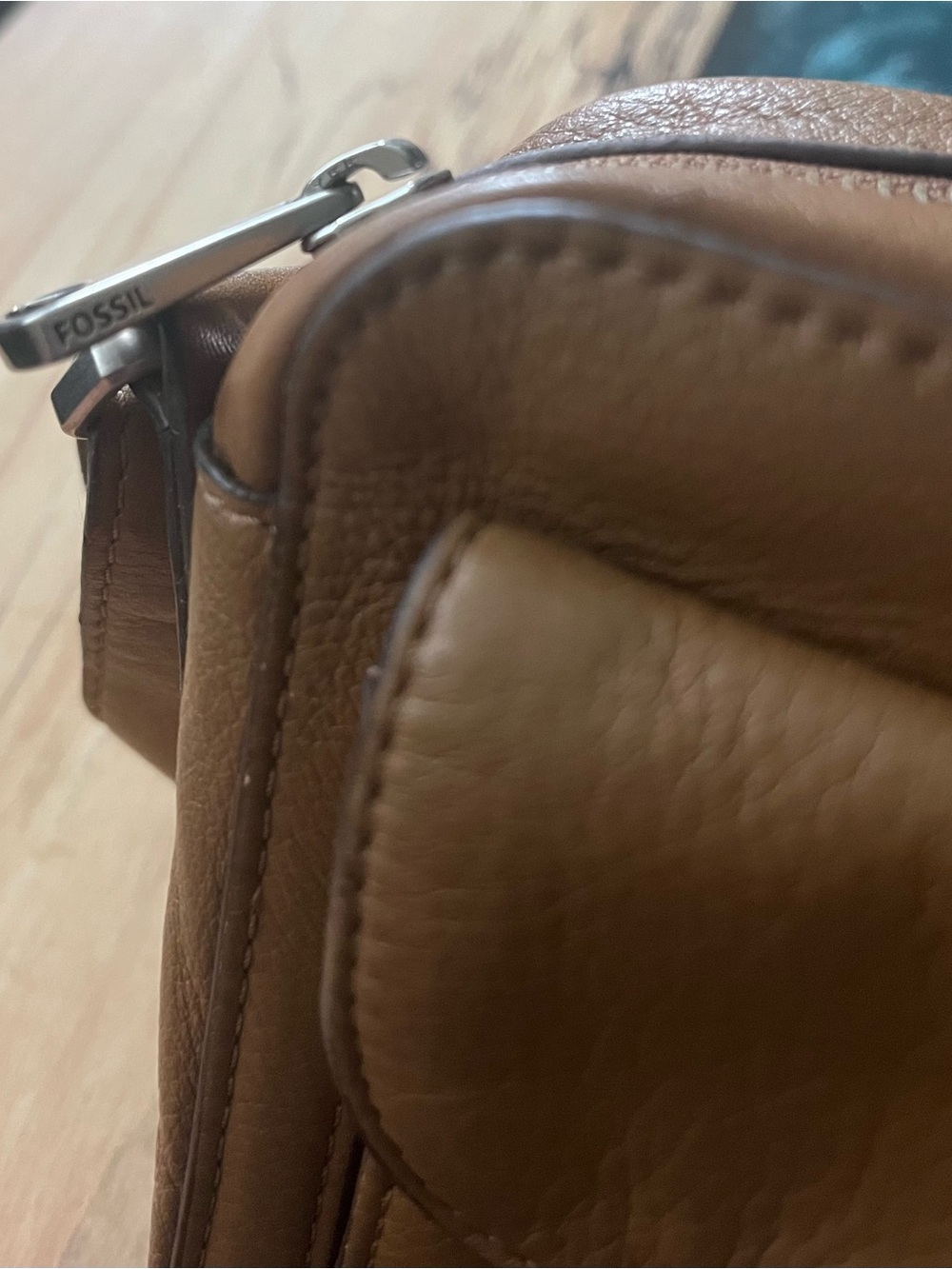 Fossil Riley Caramel Brown Leather Crossbody with Front Buckle Pockets - Picture 9 of 16